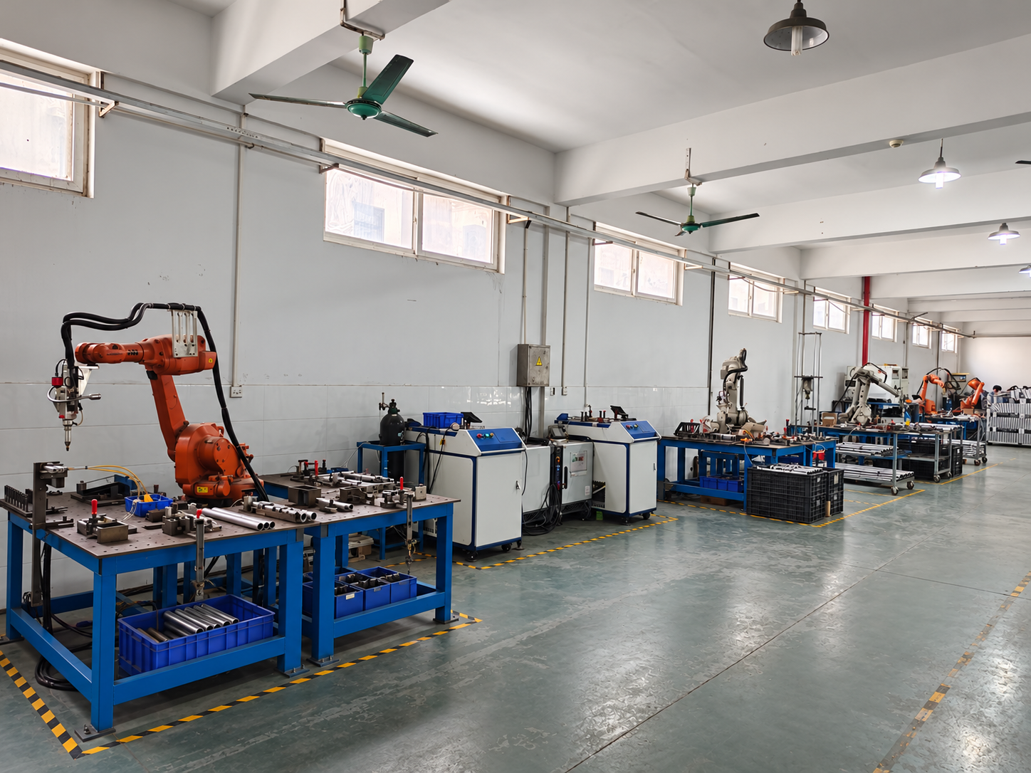 Automated laser welding area at the Yunuan factory